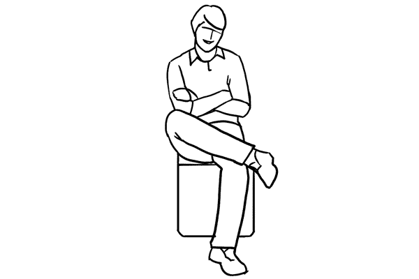 6. Oturur vaziyette poz için, modelden bir ayağını dizine atıp, kollarını birleştirmesini isteyebilirsiniz.