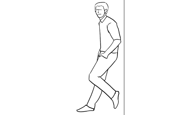 7. Modelin ayakta durup, sırtını duvara yasladığı rahat pozlardan birisi. Model duvarı sadece yaslanmak için değil, ellerini koymak veya bacağını dinlendirmek için de kullanabilir.